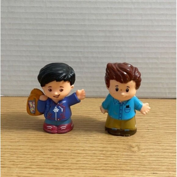 Fisher Price Little People Dad Man & Passenger Ryan Lot of 2 Replacement Figures - Picture 1 of 8